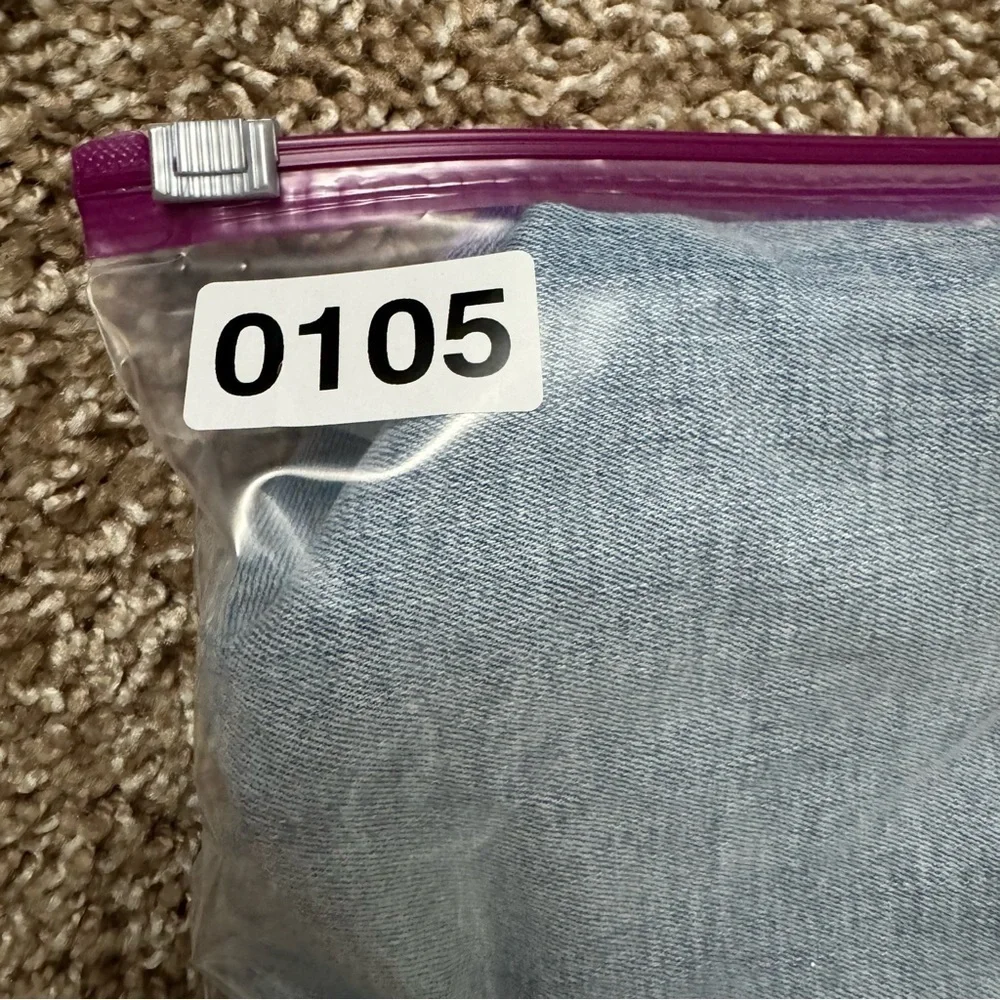 Pistola Women’s Arielle Skinny Scissor‎ Cut Hem Jean Size 25